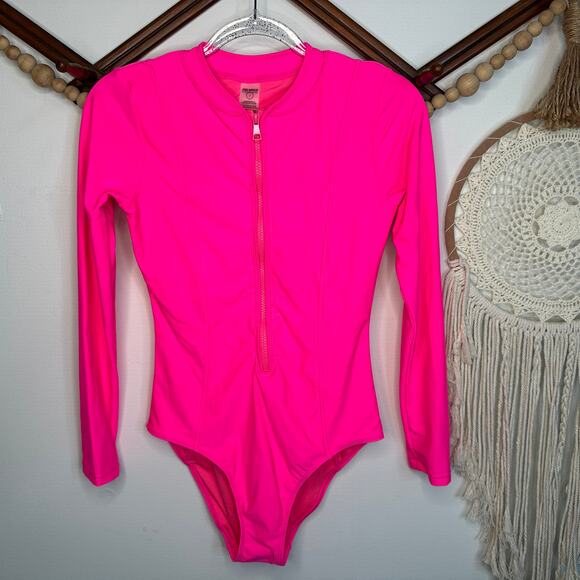 Good American The Good Long Sleeve Hot Pink One Piece Swimsuit - Picture 1 of 3